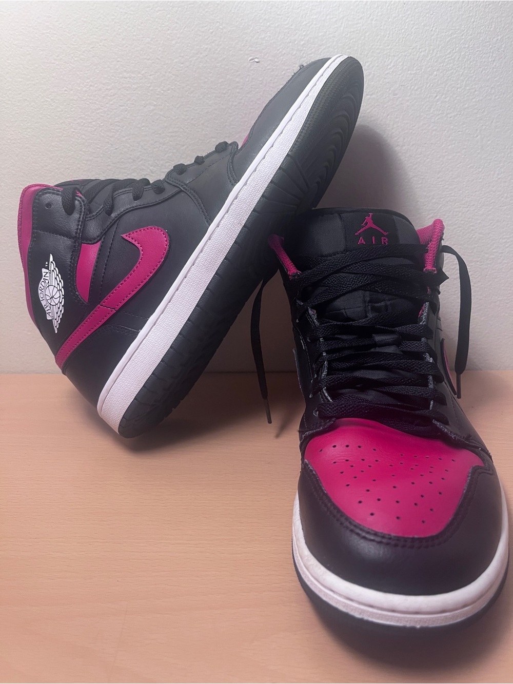 Air Jordan 1 Mid Bred Twist Men’s Shoes Size 11